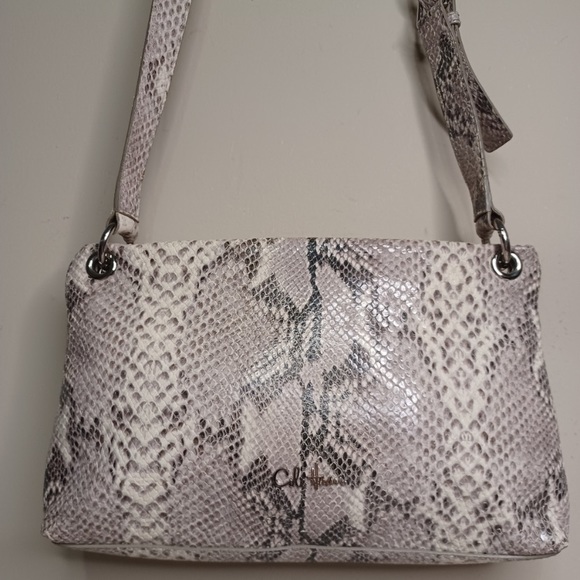 COPY - RARE- COLE HAAN SNAKESKIN CROSSBODY BAG I’ve added a unbranded dust bag. - Picture 6 of 13